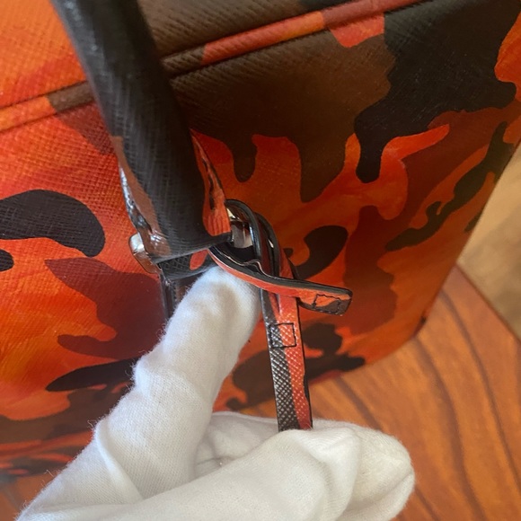 Prada suitcase/document bag - Picture 5 of 16